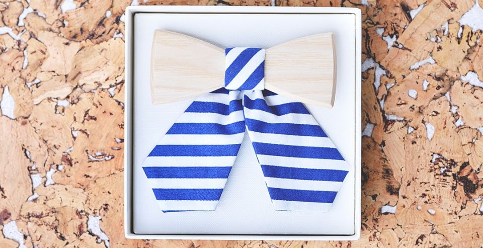 Wooden bow tie Grea Wooden bow tie Grea