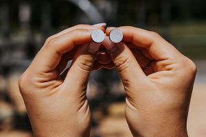 Cercei din lemn Golf Ball Earrings