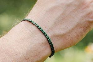 Brățară tricotată verde