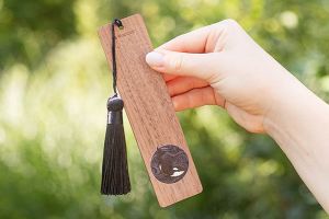 Semn de carte din lemn – Orcă